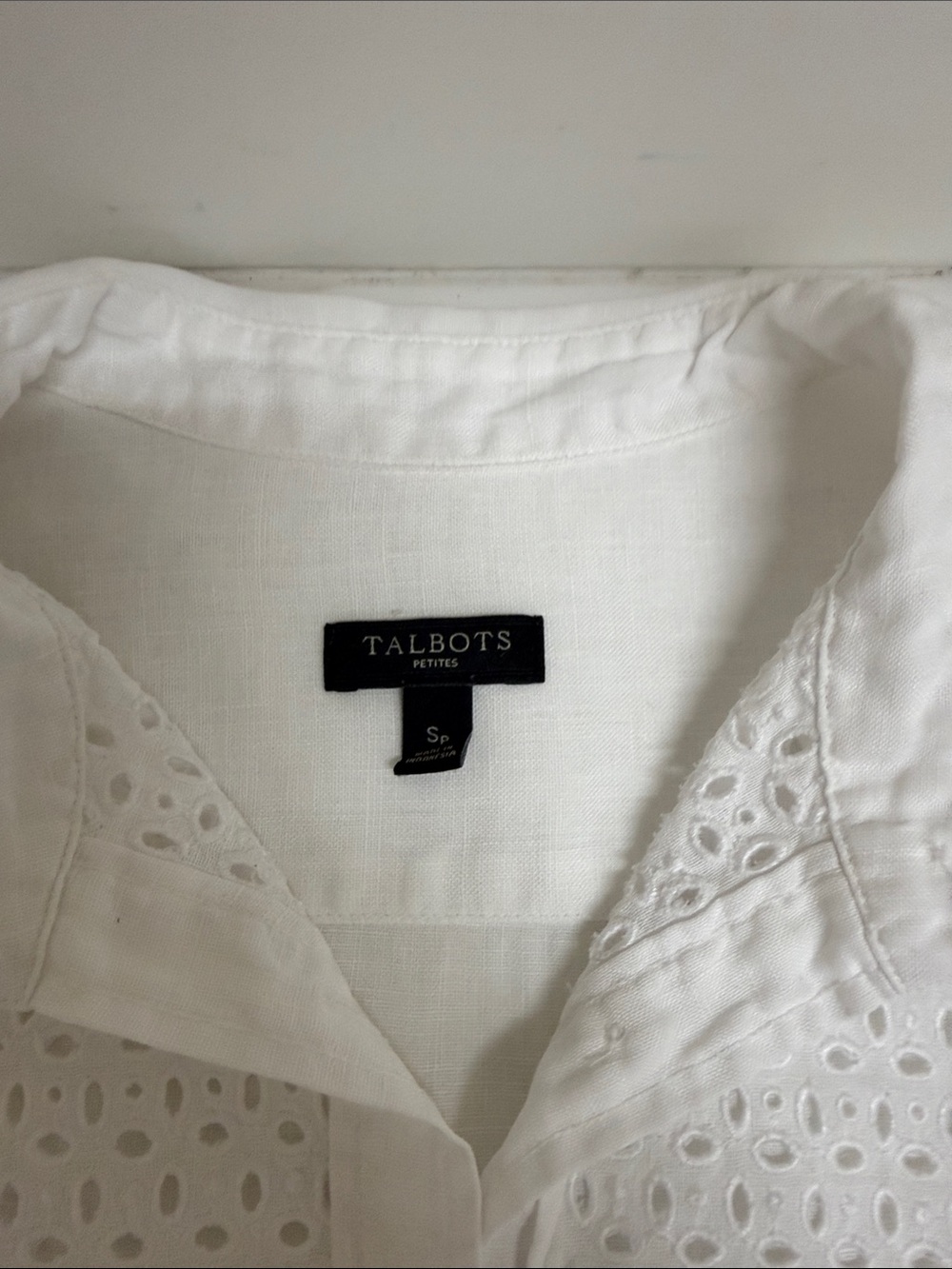 Talbots Linen White Eyelet Button-Up - Picture 4 of 7